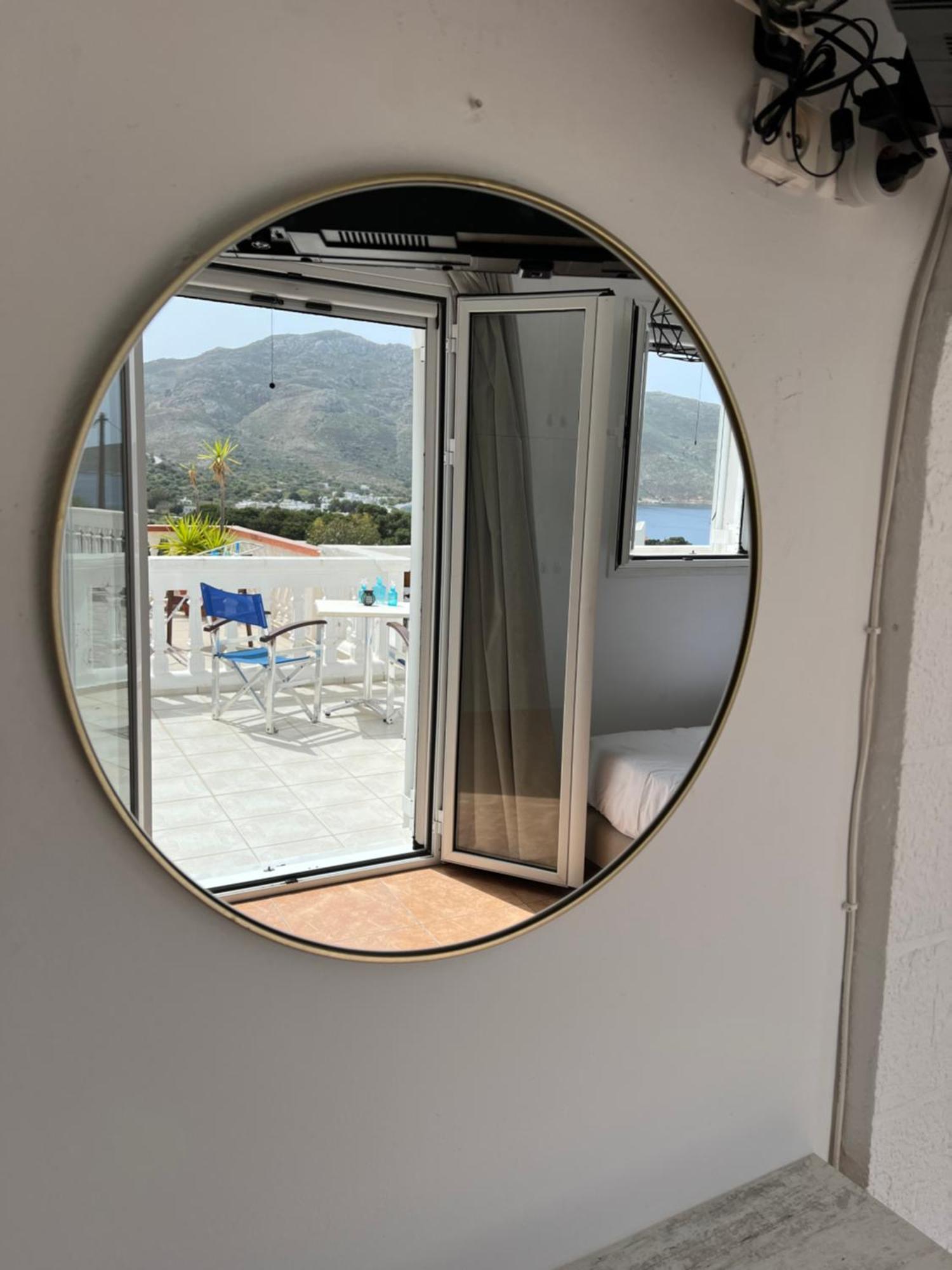 Nikos Studios Livadia  Buitenkant foto