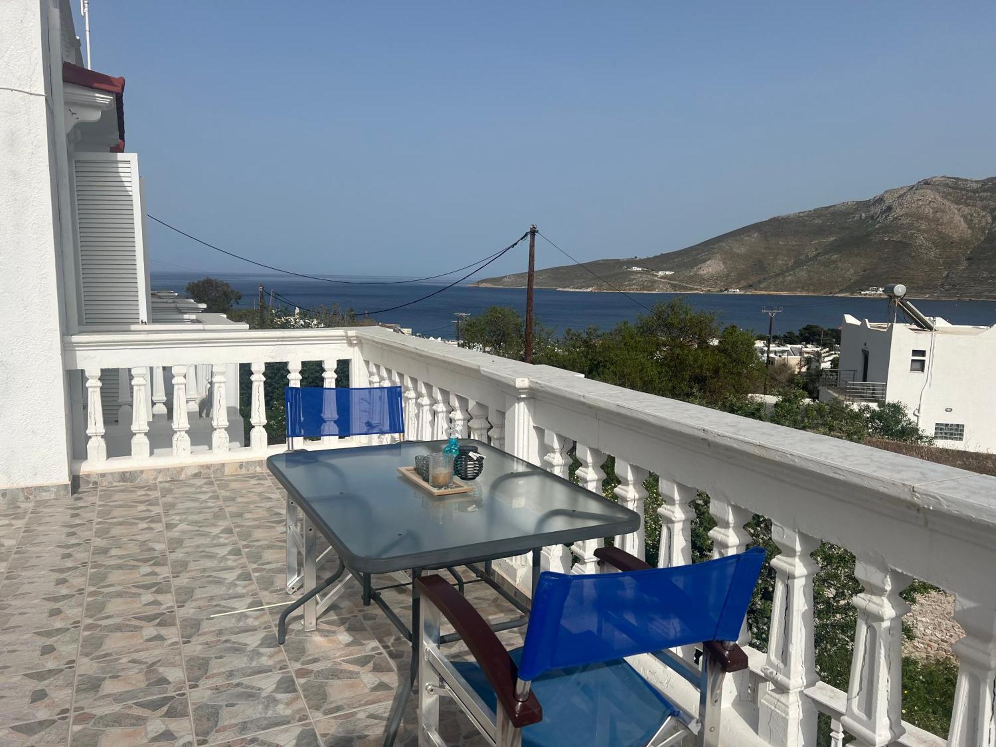 Nikos Studios Livadia  Buitenkant foto
