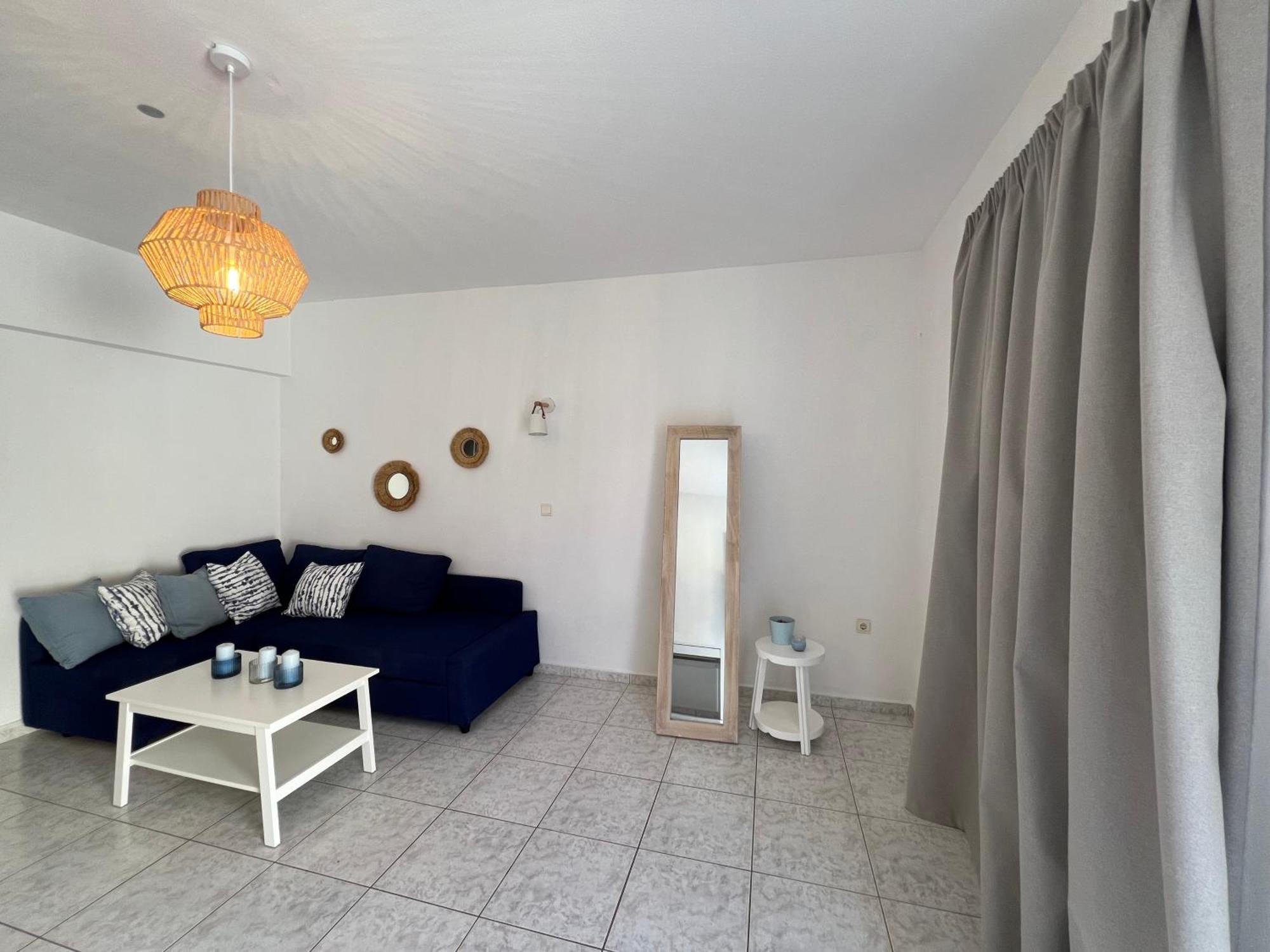 Nikos Studios Livadia  Buitenkant foto