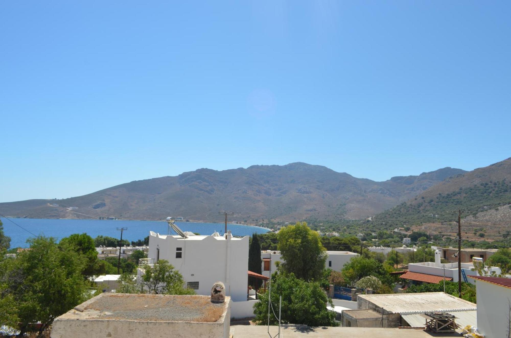 Nikos Studios Livadia  Buitenkant foto