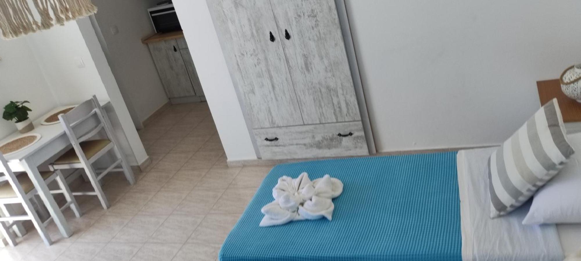 Nikos Studios Livadia  Kamer foto